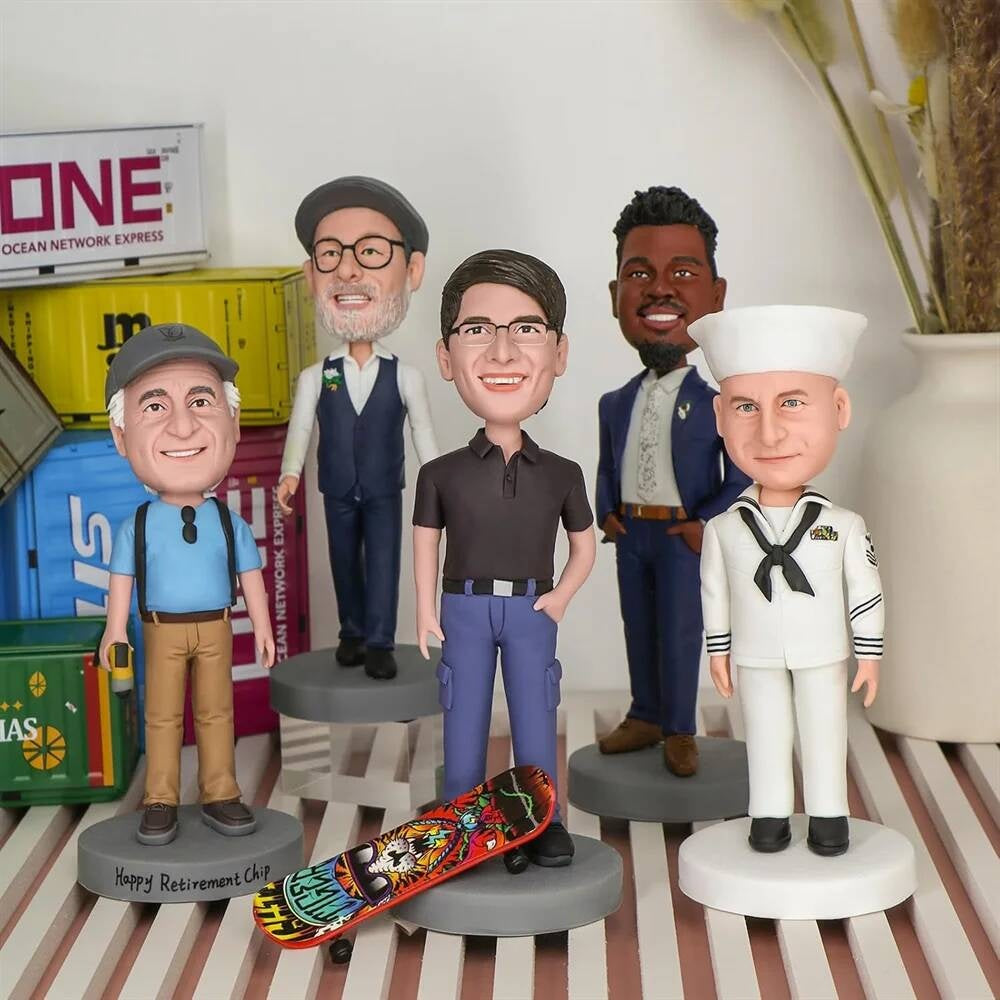 Diy Custom Bobbleheads Personalised Fully Customised Sculpture for Family Members Company Team Staff - Group of 7 People Gift