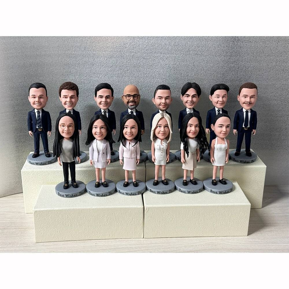 Diy Custom Bobbleheads Personalised Fully Customised Sculpture for Family Members Company Team Staff - Group of 7 People Gift